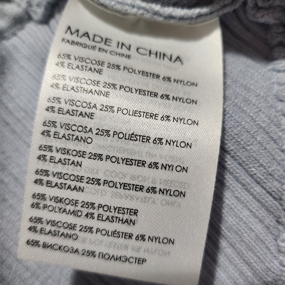 Club Monaco Ribbed Crop Top - Picture 7 of 7